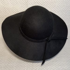 Capeline noire