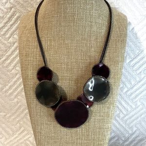 Collier cercles émaillés gris et violet